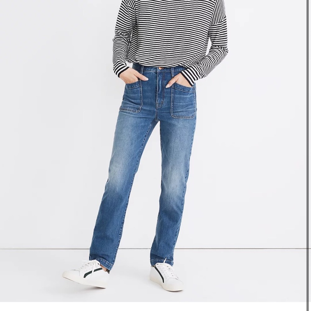 Like new Madewell classic straight jeans